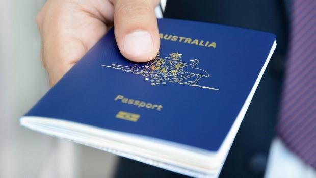 اخذ ویزای توریستی استرالیا ساده تر است یا ویزای سرمایه گذاری در استرالیا؟