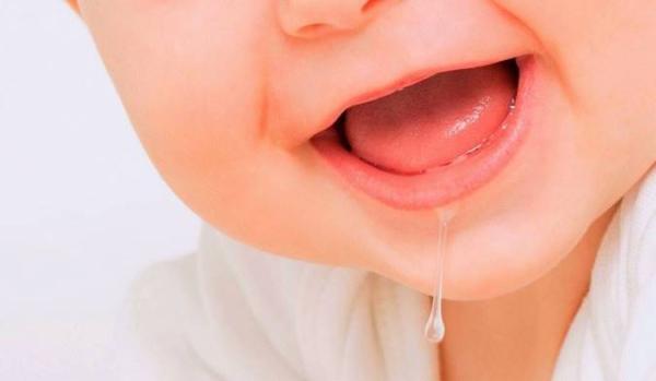 آب دهان نوزادان و مسائل پوستی ناشی از آن